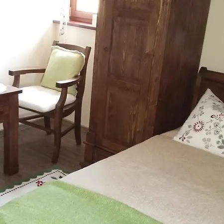 ベッド・アンド・ブレックファスト Siedlisko Nad Miedwiem